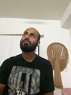 islandvybee55 online show from 12/02/24, 01:36