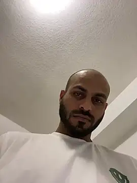 islandvybee55 online show from 12/14/24, 12:55