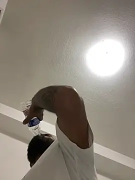 islandvybee55 online show from 03/14/25, 04:43