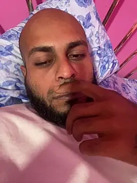 islandvybee55 online show from 02/24/26, 02:09