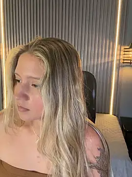 MiaPetit  online show from 10/04/25, 09:13