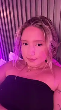 MiaPetit  online show from 04/03/26, 06:50