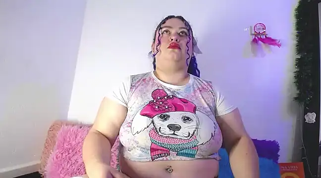 lunitaa0 online show from 01/12/25, 12:07