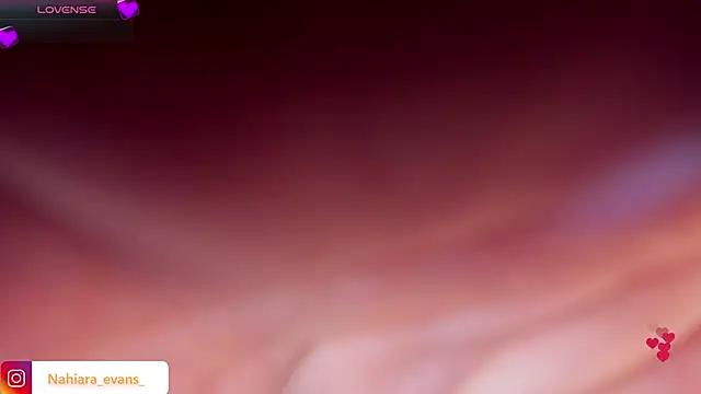 Snapshot of NahiaraEvans_ chatting on 09/24/25, 05:33 NahiaraEvans  online show from 09/24/25, 05:33