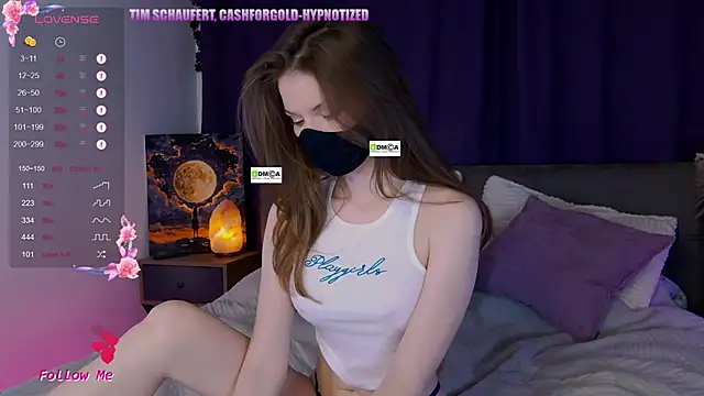 Rina-vibe online show from 10/24/25, 02:57