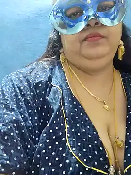 Snapshot of tamilthanushri chatting on 02/05/25, 03:52 tamilthanushri online show from 02/05/25, 03:52