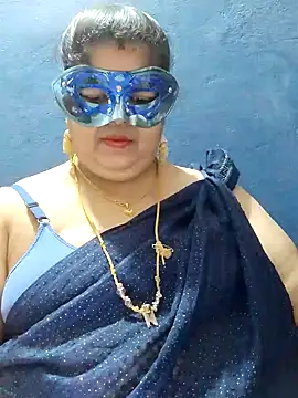 Snapshot of tamilthanushri chatting on 02/07/25, 07:50 tamilthanushri online show from 02/07/25, 07:50