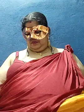 Snapshot of tamilthanushri chatting on 02/18/25, 09:53 tamilthanushri online show from 02/18/25, 09:53