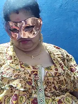 Snapshot of tamilthanushri chatting on 02/21/25, 07:54 tamilthanushri online show from 02/21/25, 07:54