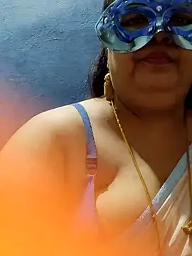 Snapshot of tamilthanushri chatting on 02/27/25, 10:59 tamilthanushri online show from 02/27/25, 10:59