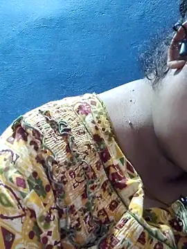 Snapshot of tamilthanushri chatting on 03/15/25, 10:24 tamilthanushri online show from 03/15/25, 10:24