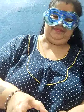 Snapshot of tamilthanushri chatting on 03/16/25, 12:44 tamilthanushri online show from 03/16/25, 12:44