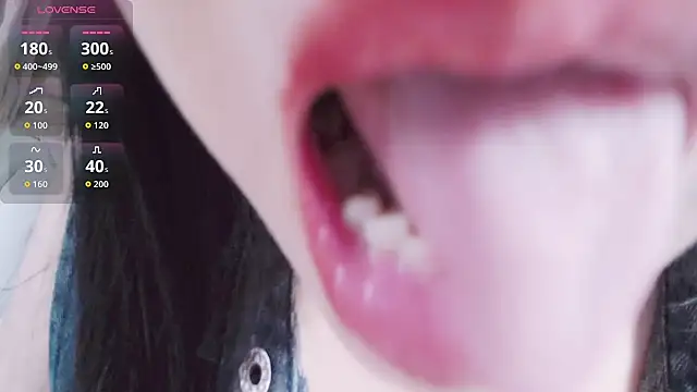 CN-Lily online show from 11/19/25, 11:21