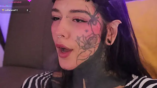 Snapshot of FairyFlexxxx chatting on 02/18/26, 05:20 FairyFlexxxx online show from 02/18/26, 05:20