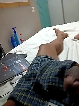 Snapshot of gym_lover076 chatting on 01/28/25, 09:29 gym lover076 online show from 01/28/25, 09:29