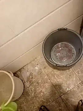 Snapshot of gym_lover076 chatting on 02/20/25, 05:23 gym lover076 online show from 02/20/25, 05:23