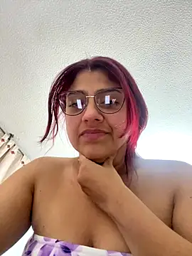 Snapshot of Aprilsmith2 chatting on 12/05/24, 02:42 Aprilsmith2 online show from 12/05/24, 02:42