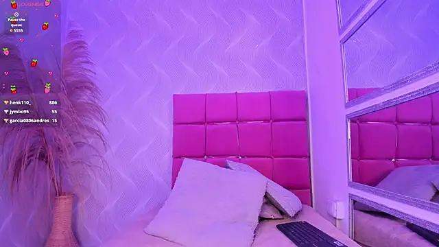 natalia aguirre1 online show from 02/27/25, 06:42