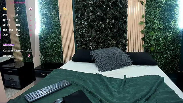 VickyJohnson1 online show from 01/05/26, 08:34