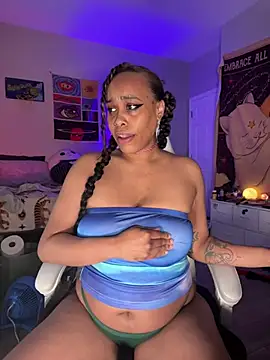 loveluna8 online show from 03/15/25, 03:37