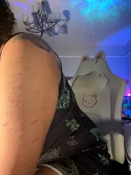 loveluna8 online show from 09/19/25, 08:38