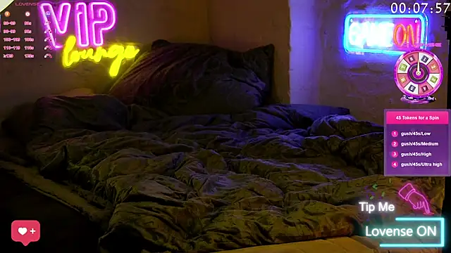 coupleofficial online show from 03/11/25, 12:00