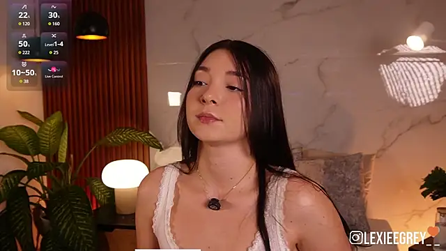 lexiee grey  online show from 05/28/26, 12:02