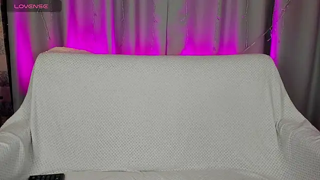 Lesi Moonie01 online show from 03/11/25, 12:50