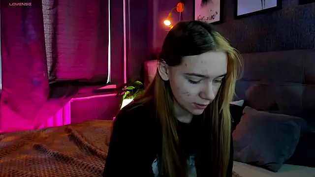 Lesi Moonie01 online show from 09/26/25, 08:29