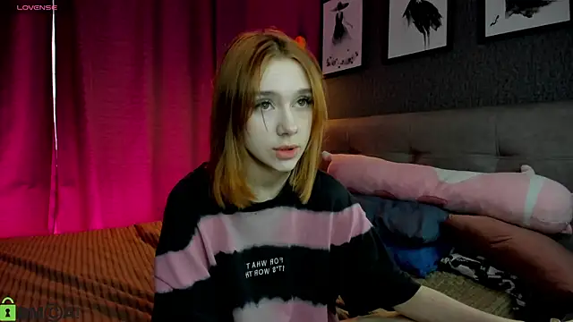 Lesi Moonie01 online show from 05/11/26, 09:04