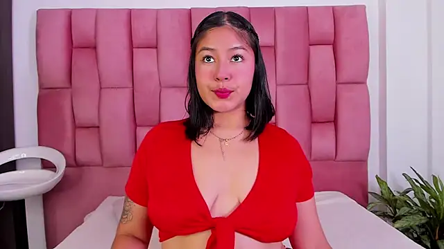 EmmaRossem online show from 01/12/25, 07:42