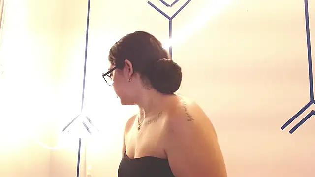 EsmeraldaSantoss online show from 12/13/24, 01:01