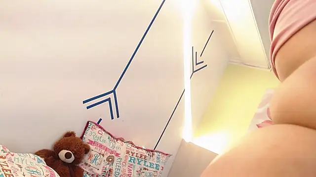 EsmeraldaSantoss online show from 01/29/25, 03:47