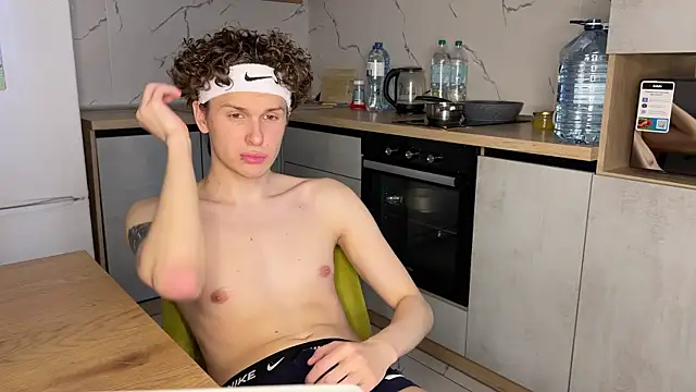 Snapshot of alyx_garden chatting on 03/03/26, 12:55 alyx garden online show from 03/03/26, 12:55