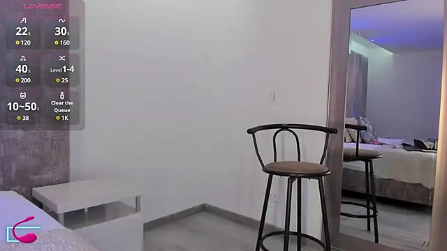 Snapshot of MaxiRogers chatting on 03/01/25, 11:06 MaxiRogers online show from 03/01/25, 11:06