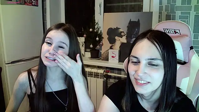 Snapshot of BlackHe4rts_ chatting on 01/09/25, 11:45 BlackHe4rts  online show from 01/09/25, 11:45