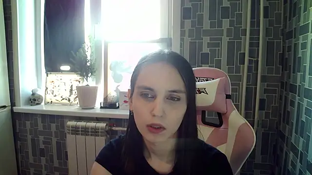 Snapshot of BlackHe4rts_ chatting on 03/12/25, 04:08 BlackHe4rts  online show from 03/12/25, 04:08