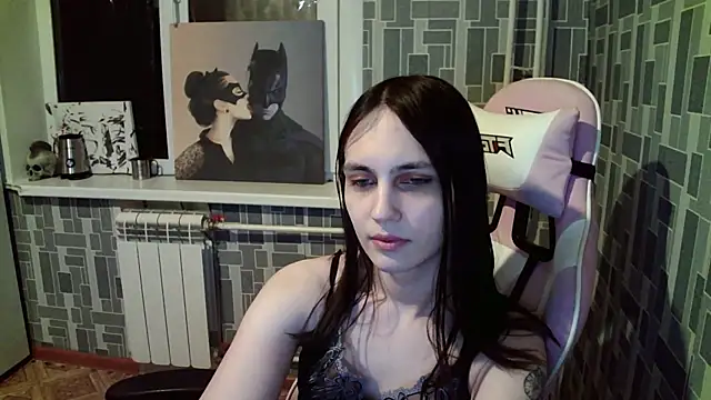 Snapshot of BlackHe4rts_ chatting on 09/20/25, 03:57 BlackHe4rts  online show from 09/20/25, 03:57