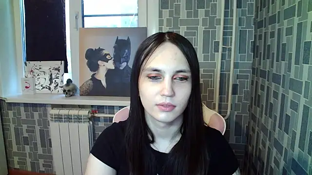 Snapshot of BlackHe4rts_ chatting on 10/31/25, 01:28 BlackHe4rts  online show from 10/31/25, 01:28