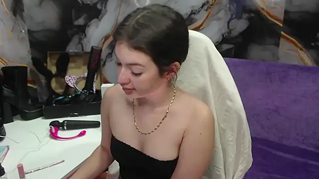 lilimini032 online show from 10/07/25, 07:33