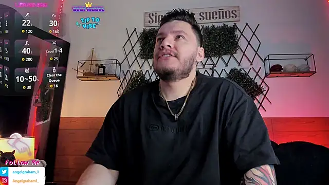 Snapshot of Angelgraham_1 chatting on 11/28/25, 04:31 Angelgraham 1 online show from 11/28/25, 04:31