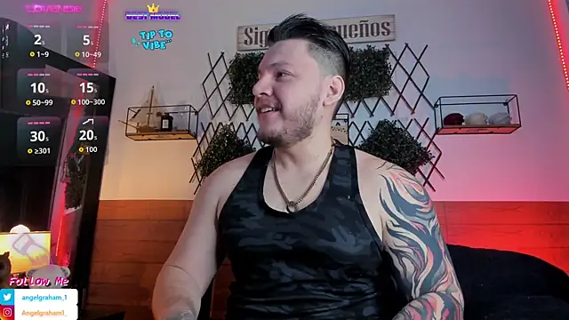 Snapshot of Angelgraham_1 chatting on 12/22/25, 03:09 Angelgraham 1 online show from 12/22/25, 03:09