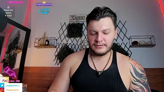 Snapshot of Angelgraham_1 chatting on 02/06/26, 05:05 Angelgraham 1 online show from 02/06/26, 05:05