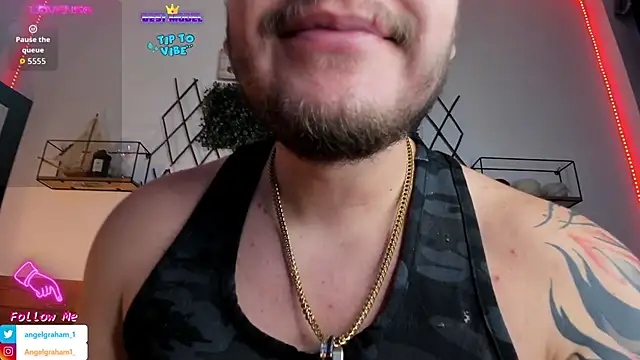 Snapshot of Angelgraham_1 chatting on 02/10/26, 05:28 Angelgraham 1 online show from 02/10/26, 05:28