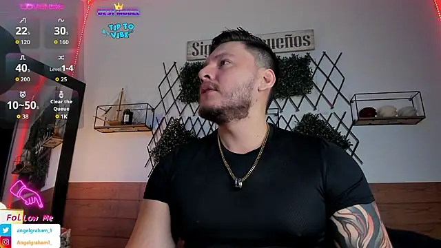 Snapshot of Angelgraham_1 chatting on 02/17/26, 04:57 Angelgraham 1 online show from 02/17/26, 04:57