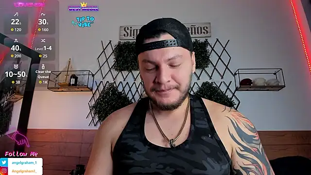 Snapshot of Angelgraham_1 chatting on 02/18/26, 04:58 Angelgraham 1 online show from 02/18/26, 04:58