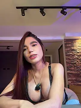 Snapshot of carolynnetrujillo chatting on 05/18/26, 04:07 carolynnetrujillo online show from 05/18/26, 04:07