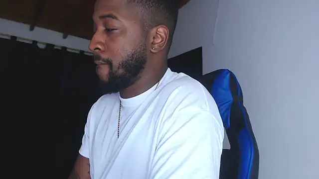 Snapshot of Drake_Nassir4 chatting on 02/17/26, 03:14 Drake Nassir4 online show from 02/17/26, 03:14