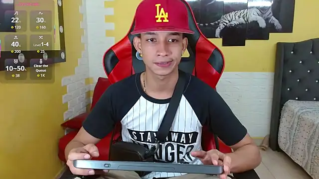 jose sexycumm online show from 11/28/25, 08:22