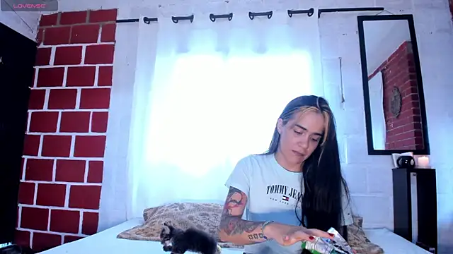 Kimandyuk online show from 11/14/25, 07:45